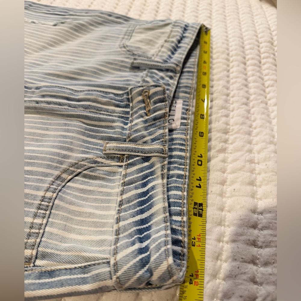 CELLO RAINA STRIPED FLARE JEANS SIZE 9. Light washed distressed. - Picture 4 of 11